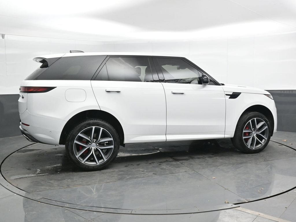 Used 2023 Land Rover Range Rover Sport SE Dynamic AWD/4WD image 3