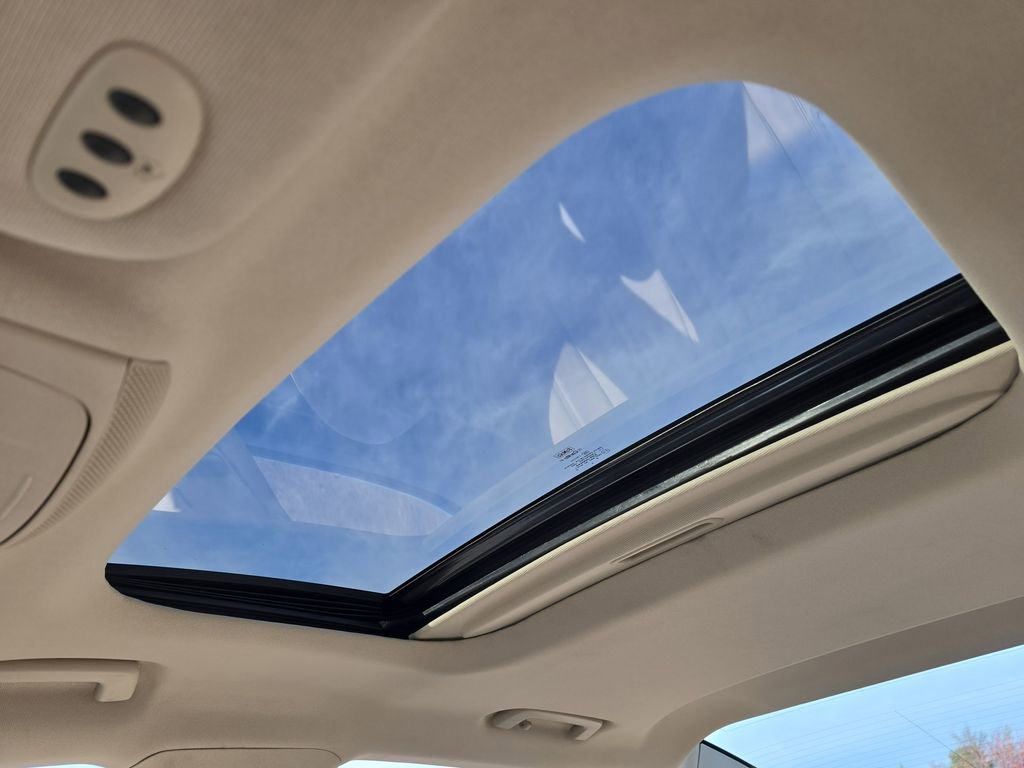 Used 2017 Lincoln MKZ Select w/ Select Plus Package image 23