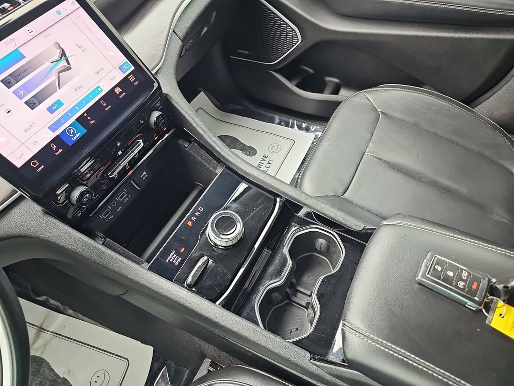 Used 2022 Jeep Grand Cherokee L Limited image 30