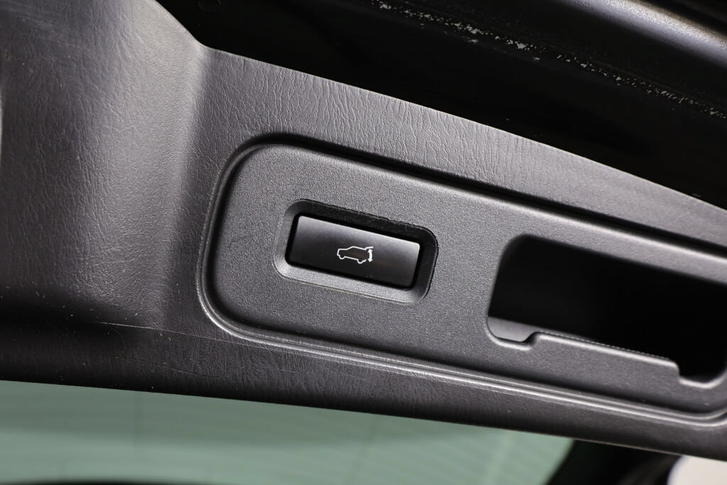 Used 2011 MAZDA CX-9 Grand Touring w/ Moonroof & Bose Audio Pkg AWD/4WD image 21