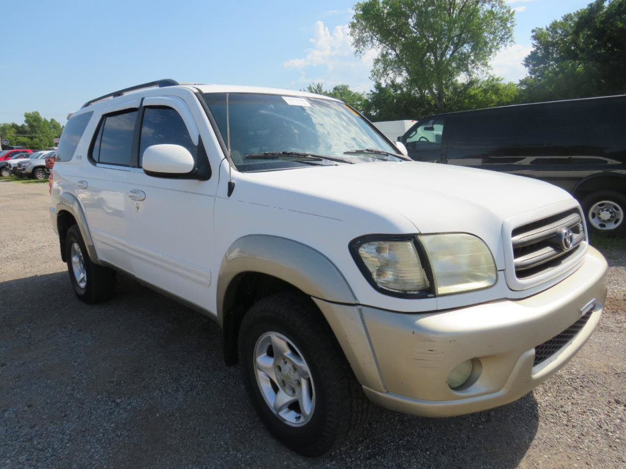 Used 2001 Toyota Sequoia SR5 RWD image 3