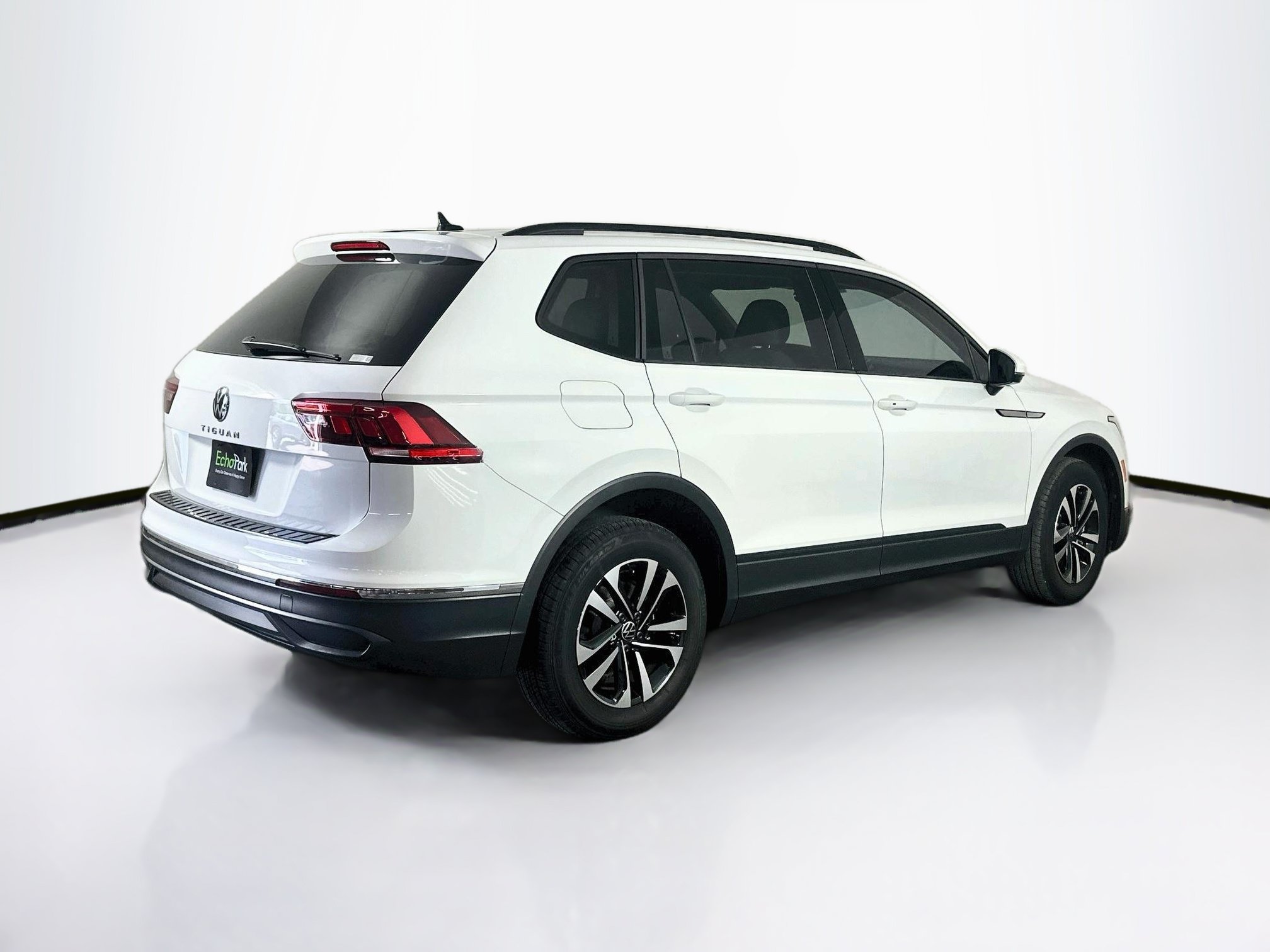 Used 2024 Volkswagen Tiguan S FWD image 9