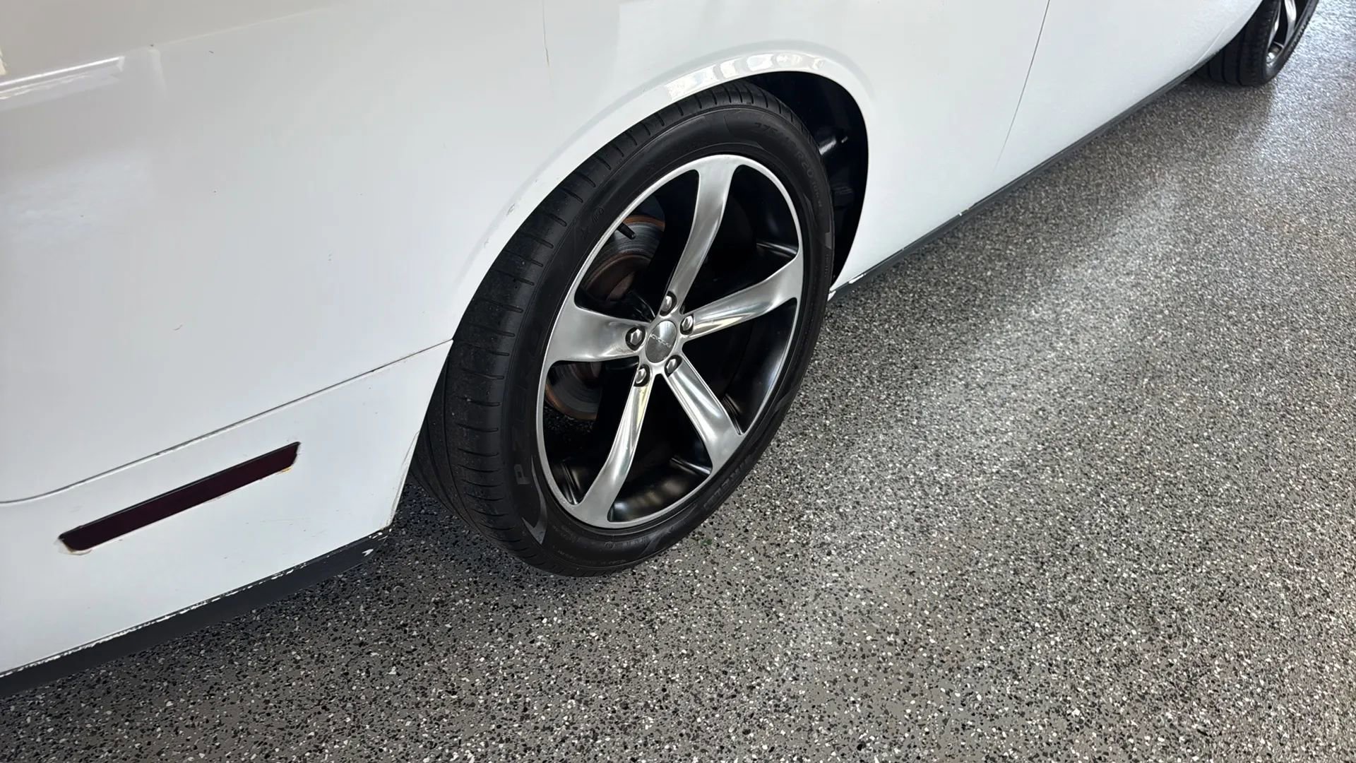 Used 2015 Dodge Challenger R/T Plus RWD image 32