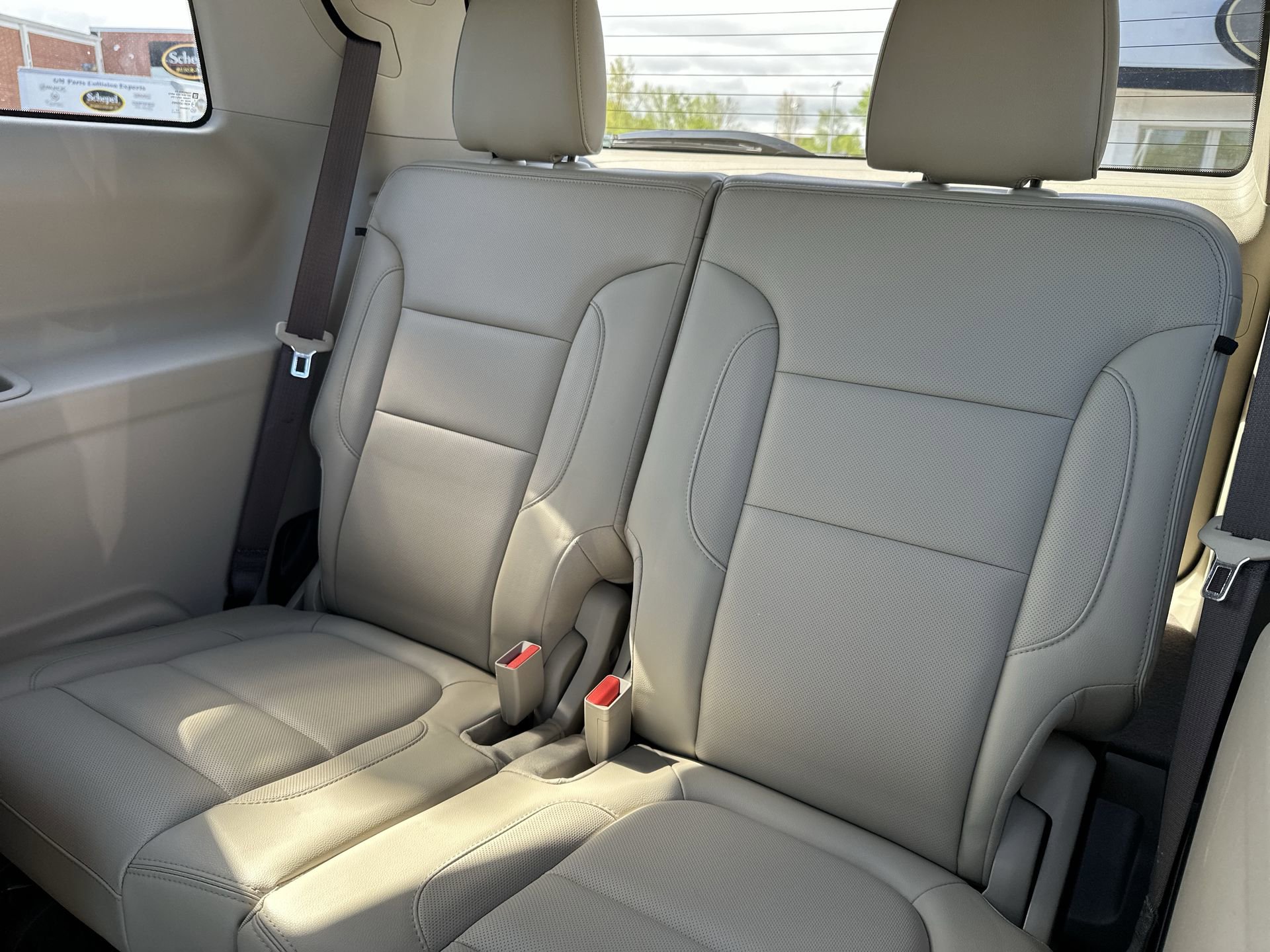 Used 2018 GMC Acadia Denali w/ Technology Package AWD/4WD image 23