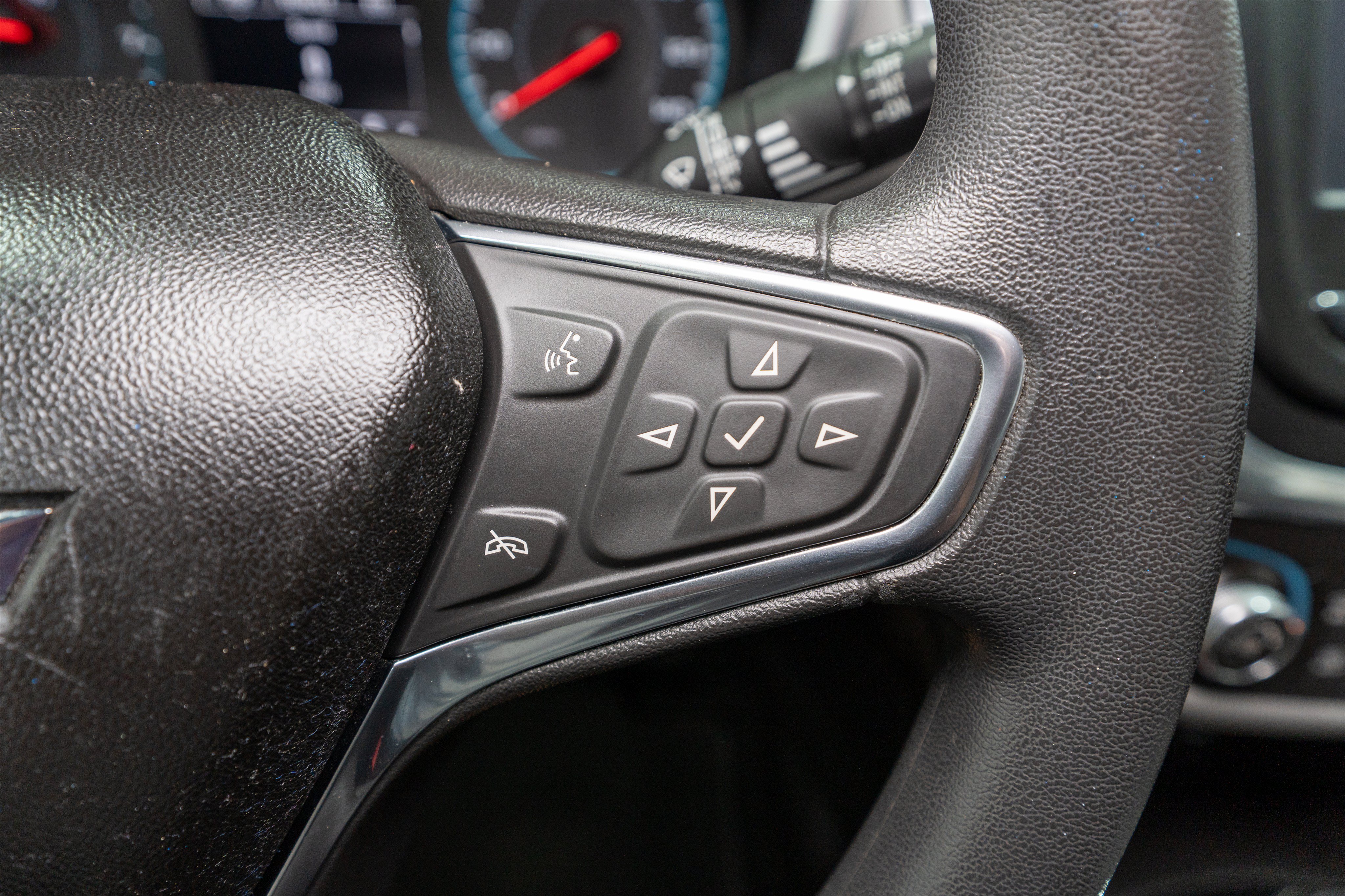 Used 2018 Chevrolet Equinox LS FWD image 22