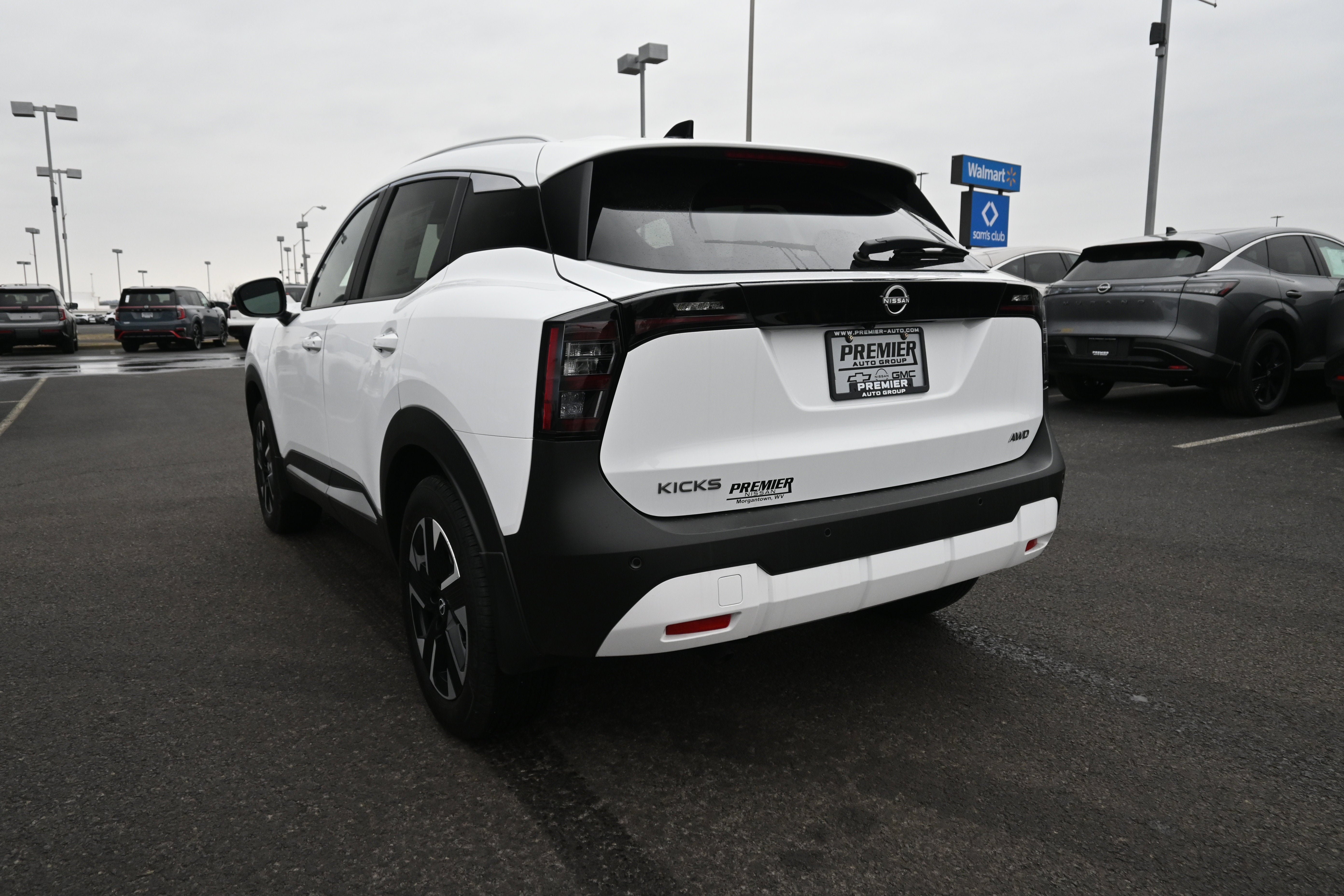 New 2026 Nissan Kicks SV w/ SV Premium Package AWD/4WD image 6