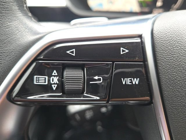 Used 2023 Audi e-tron Premium Plus w/ Premium Plus Package AWD/4WD image 19