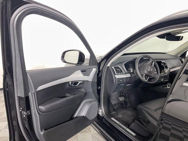 Certified 2024 Volvo XC90 B5 Core w/ Protection Package Premier image 26