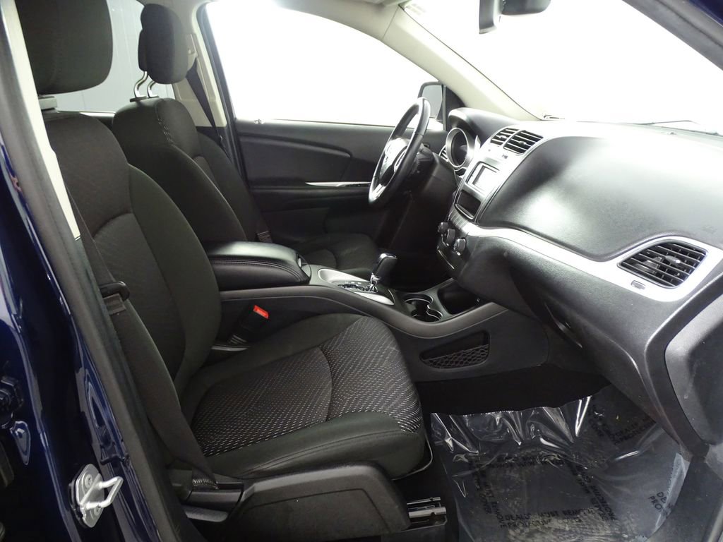 Used 2019 Dodge Journey SE w/ Connectivity Group image 16