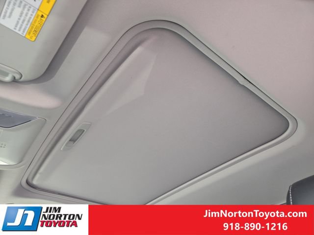 Used 2025 Toyota RAV4 XLE Premium AWD/4WD image 27