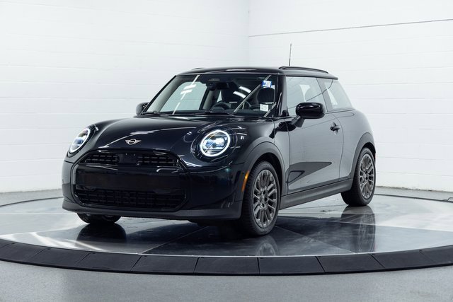 Certified 2025 MINI Cooper 2-Door Hardtop image 6