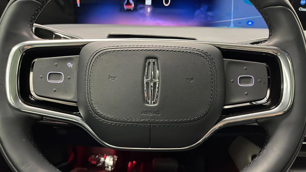 Used 2025 Lincoln Nautilus Premier w/ Equipment Group 102A AWD/4WD image 16