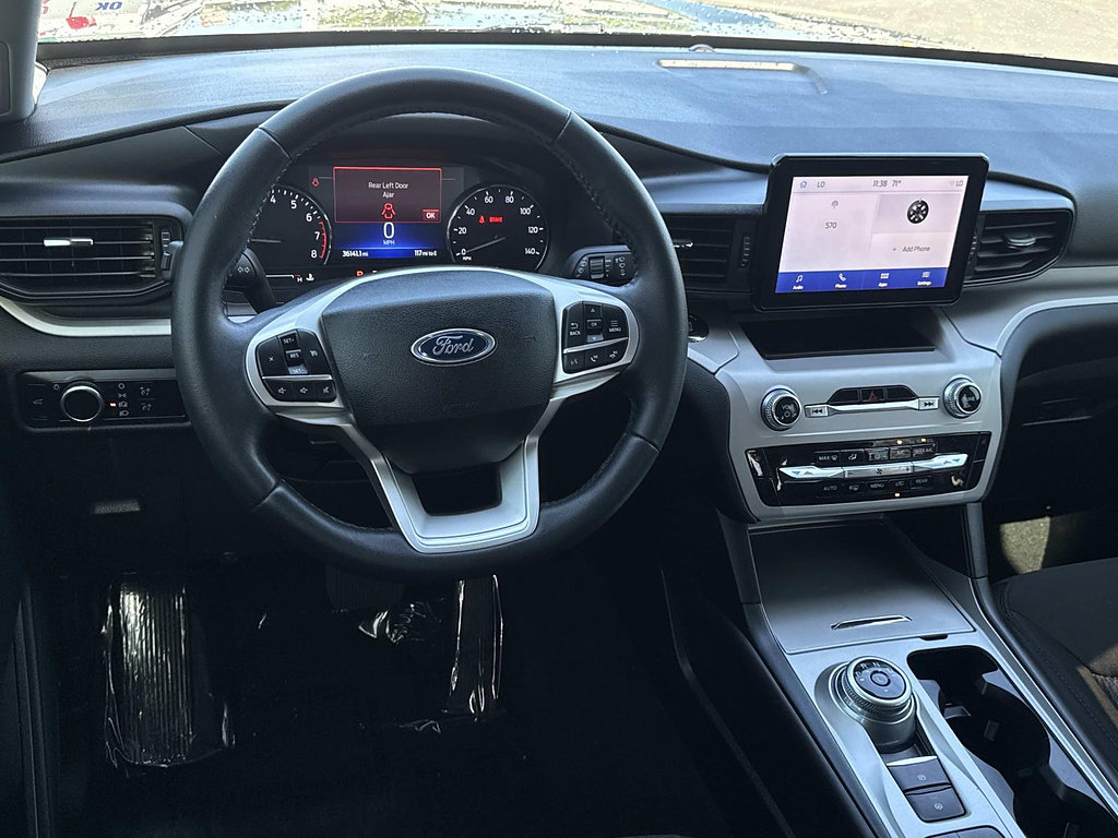 Certified 2023 Ford Explorer XLT RWD image 7