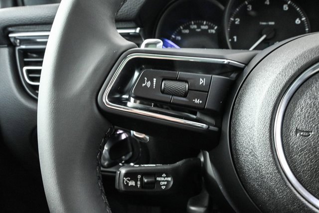 Used 2025 Porsche Macan image 10