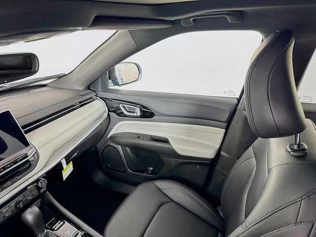 New 2026 Jeep Compass Limited w/ Sun, Sound & Navigation Group image 23