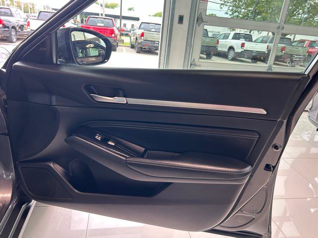 Used 2023 Nissan Altima 2.5 SL AWD/4WD image 26