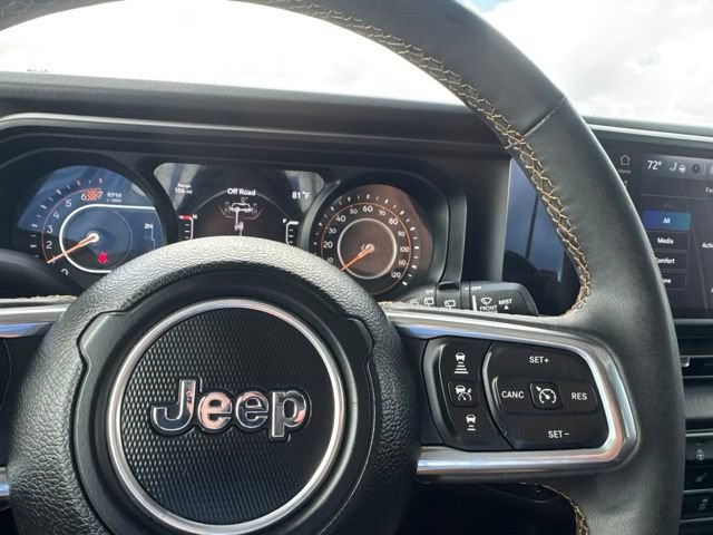 Used 2024 Jeep Wrangler Unlimited Sahara AWD/4WD image 13
