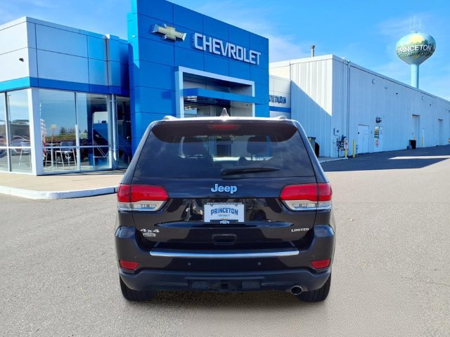 Used 2019 Jeep Grand Cherokee Limited w/ Trailer Tow Group IV AWD/4WD image 4