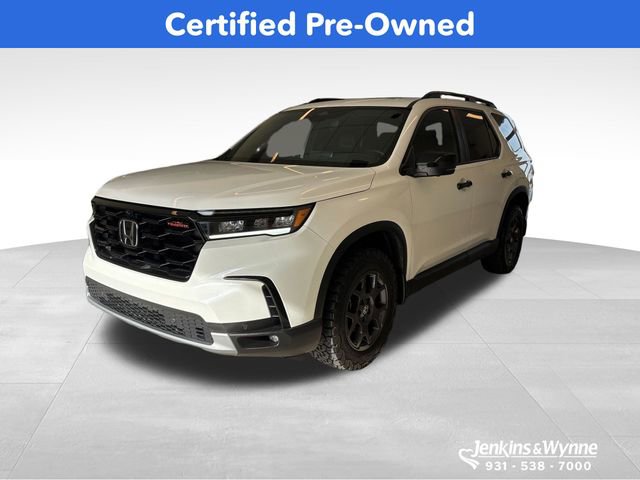 Certified 2025 Honda Pilot TrailSport image 1