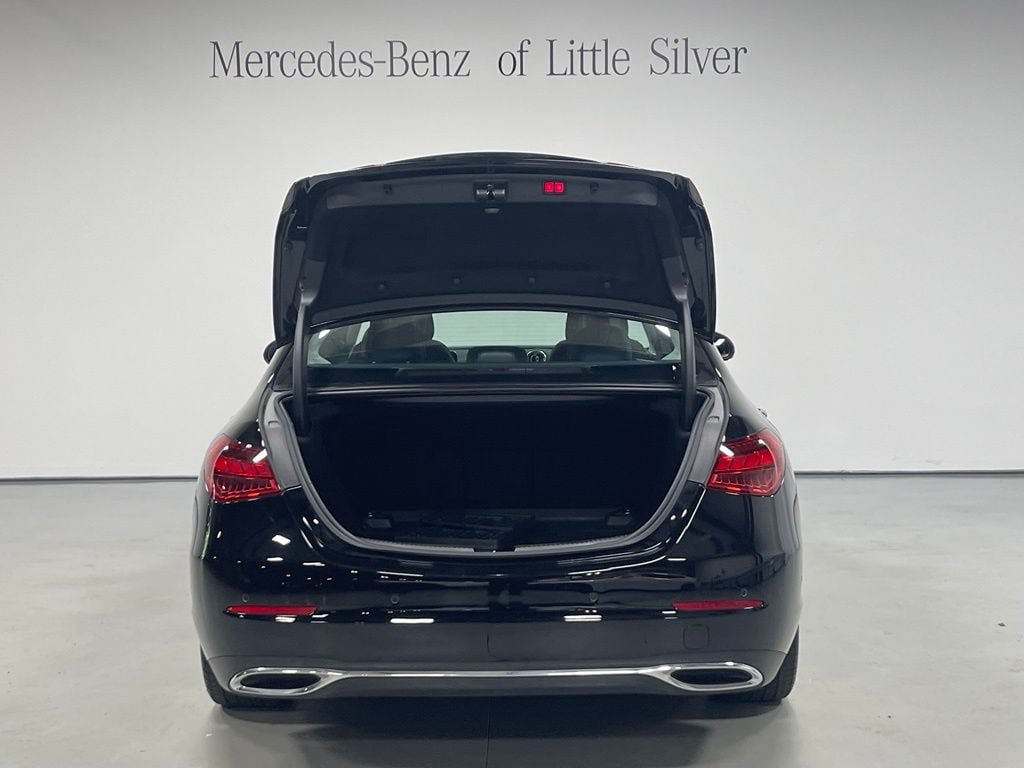 Used 2022 Mercedes-Benz C 300 4MATIC Sedan image 5