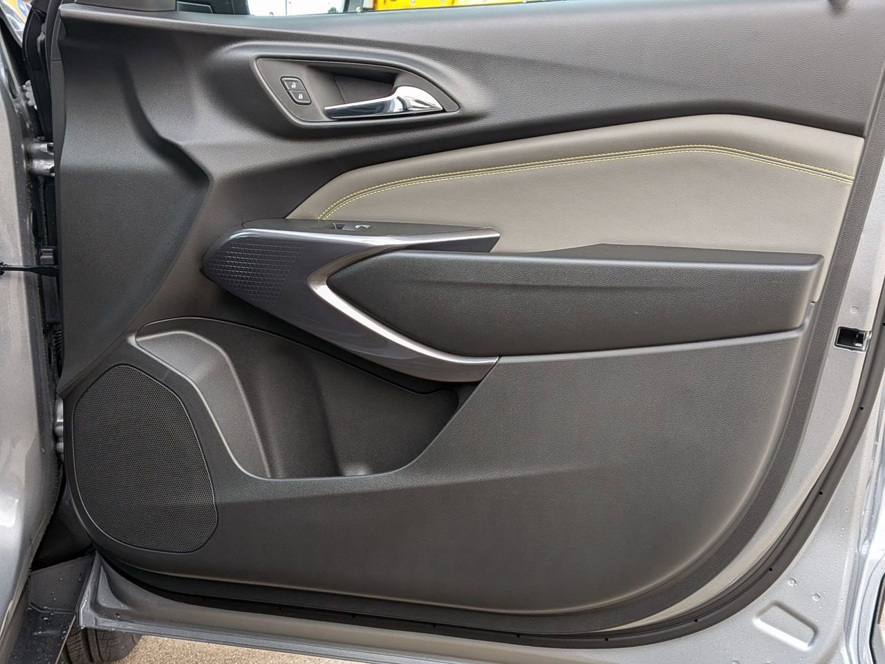 New 2026 Chevrolet Trax LT w/ Driver Confidence Package image 19