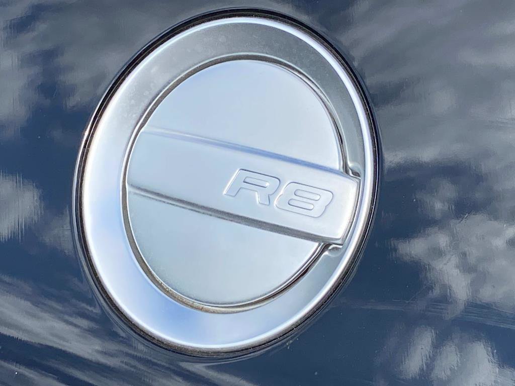 Used 2009 Audi R8 V8 image 8