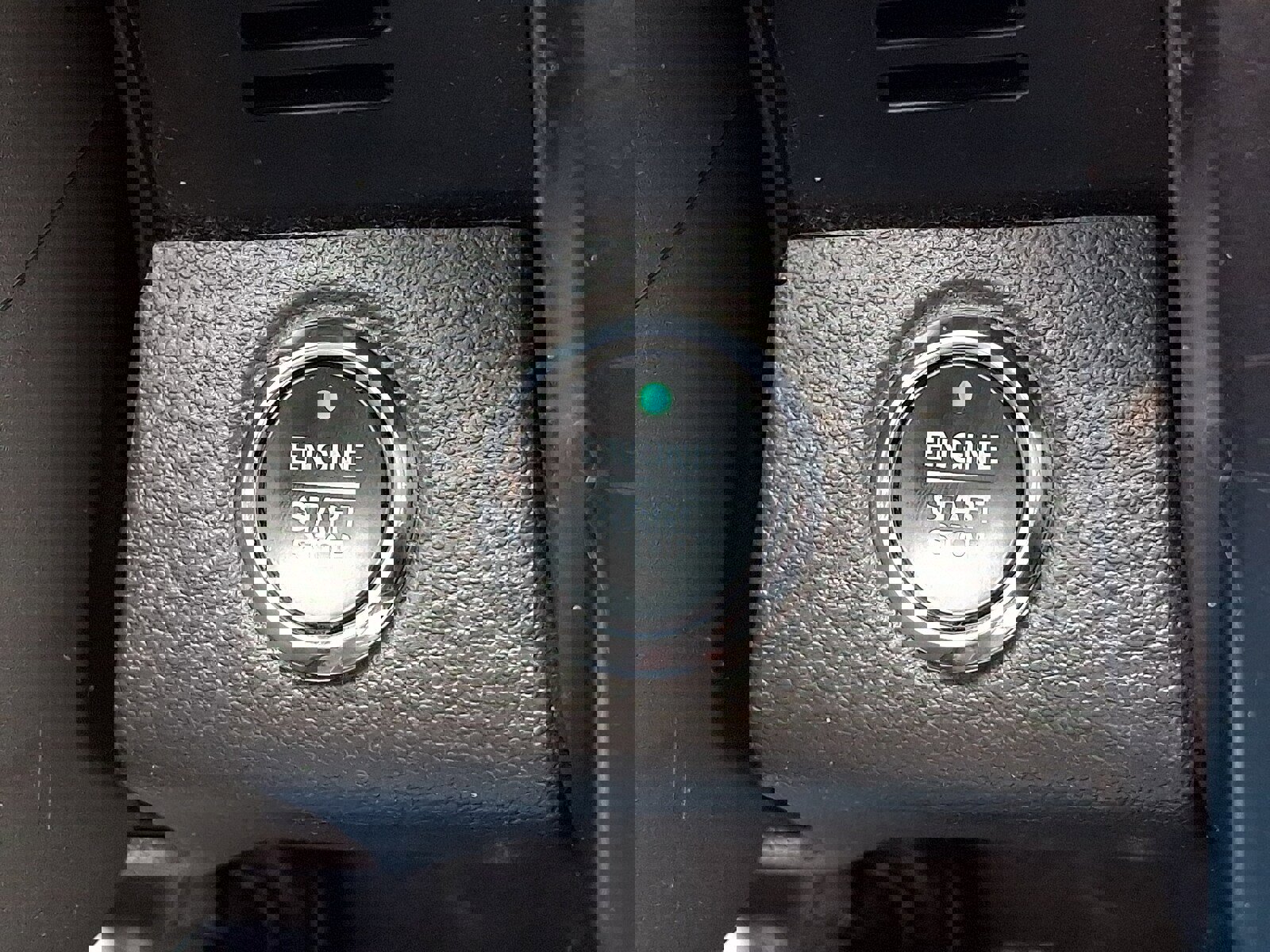 Used 2020 Ford Expedition Limited image 23