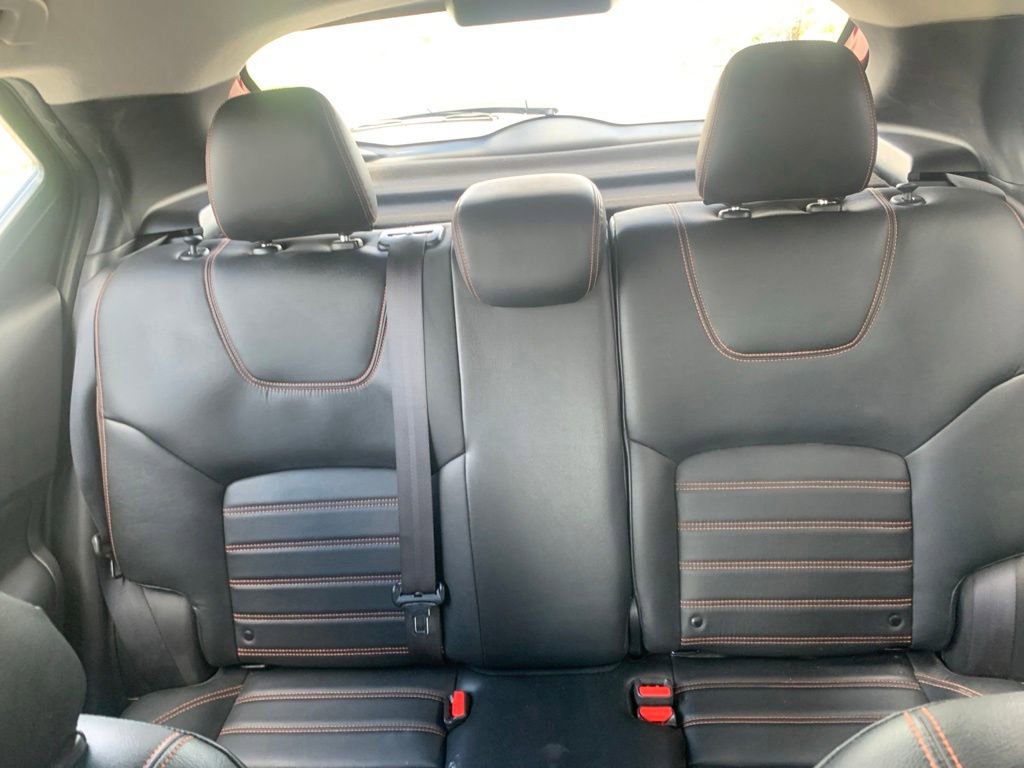 Used 2019 Nissan Kicks SR w/ SR Premium Package FWD image 24