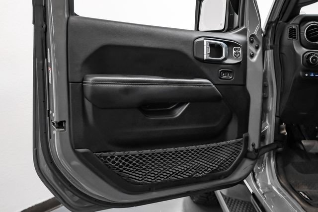 Used 2021 Jeep Wrangler Unlimited Sahara AWD/4WD image 37