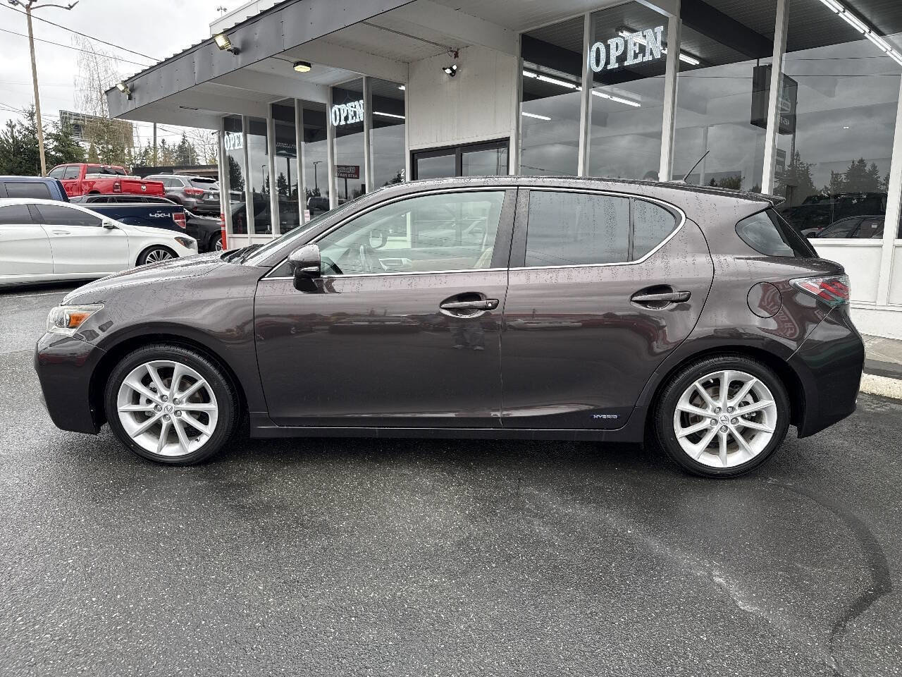 Used 2013 Lexus CT 200h w/ Seat Comfort Pkg image 3