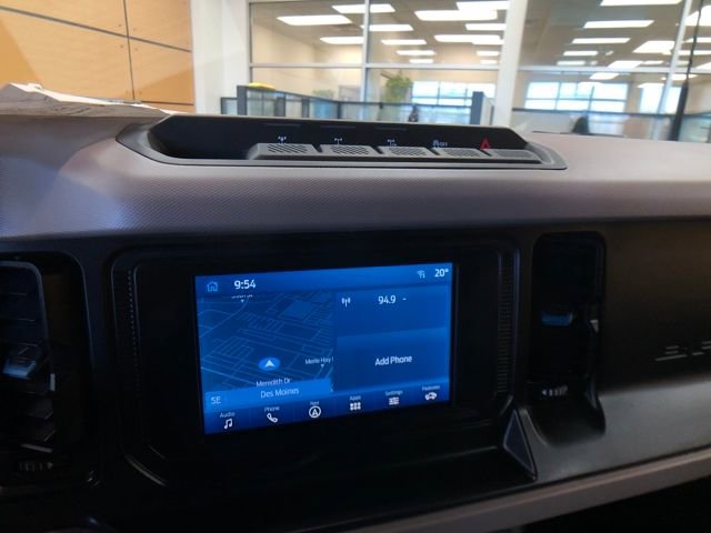 Used 2023 Ford Bronco Wildtrak image 15