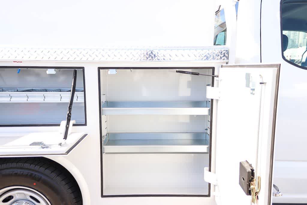 New 2026 Ford F250 XL w/ XL Chrome Package RWD image 37