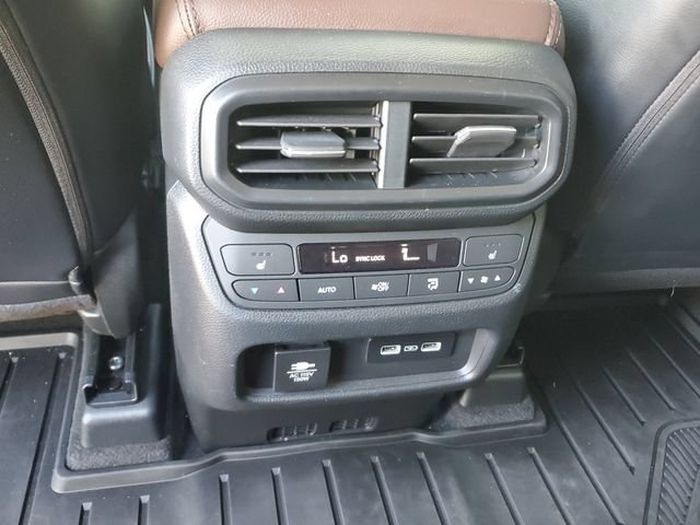 Used 2023 Honda Pilot Elite image 18