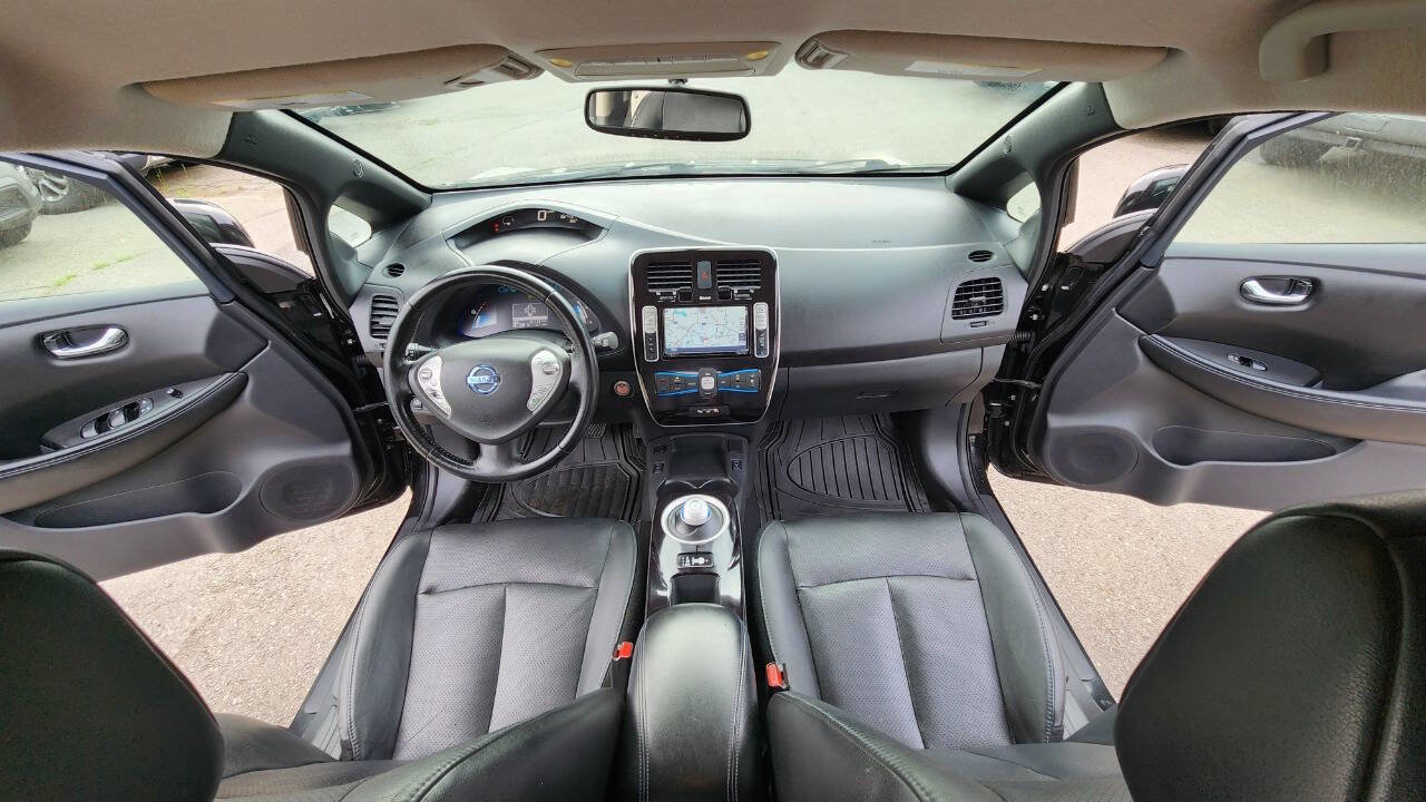 Used 2013 Nissan Leaf SL image 39