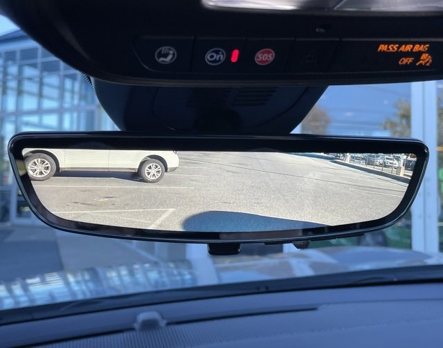 Certified 2025 Chevrolet Equinox ACTIV w/ Safety and Technology Package image 6