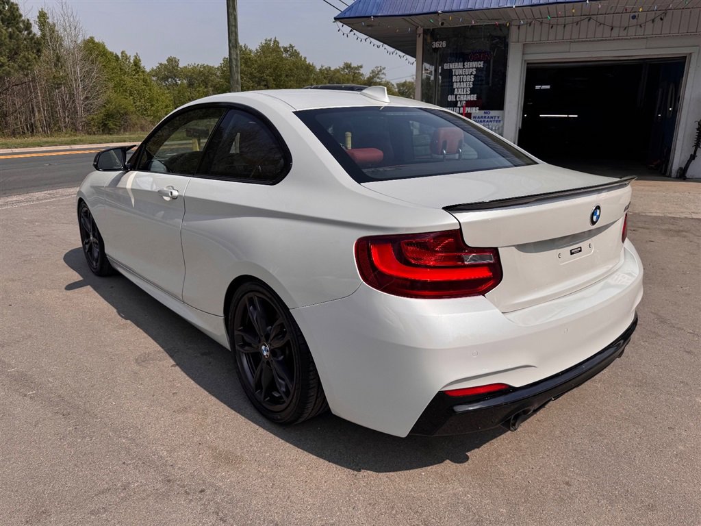 Used 2017 BMW M240i Coupe image 6