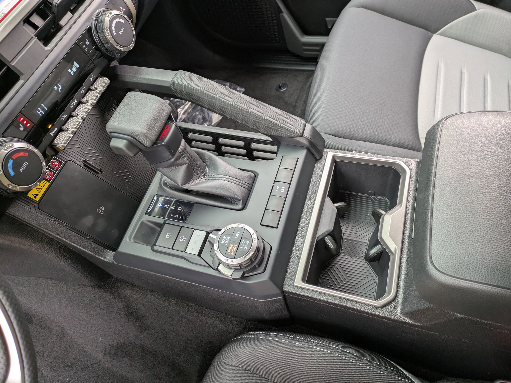 New 2025 Toyota Tacoma TRD Off-Road image 13