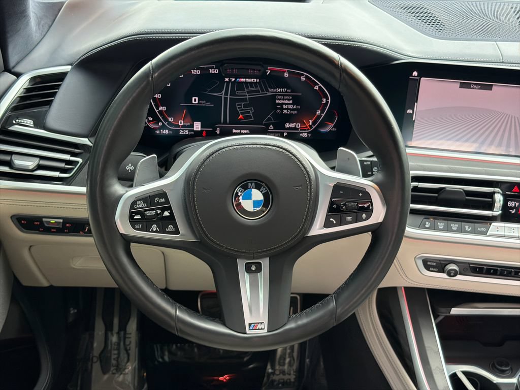 Used 2022 BMW X7 M50i w/ Dynamic Handling Package AWD/4WD image 24
