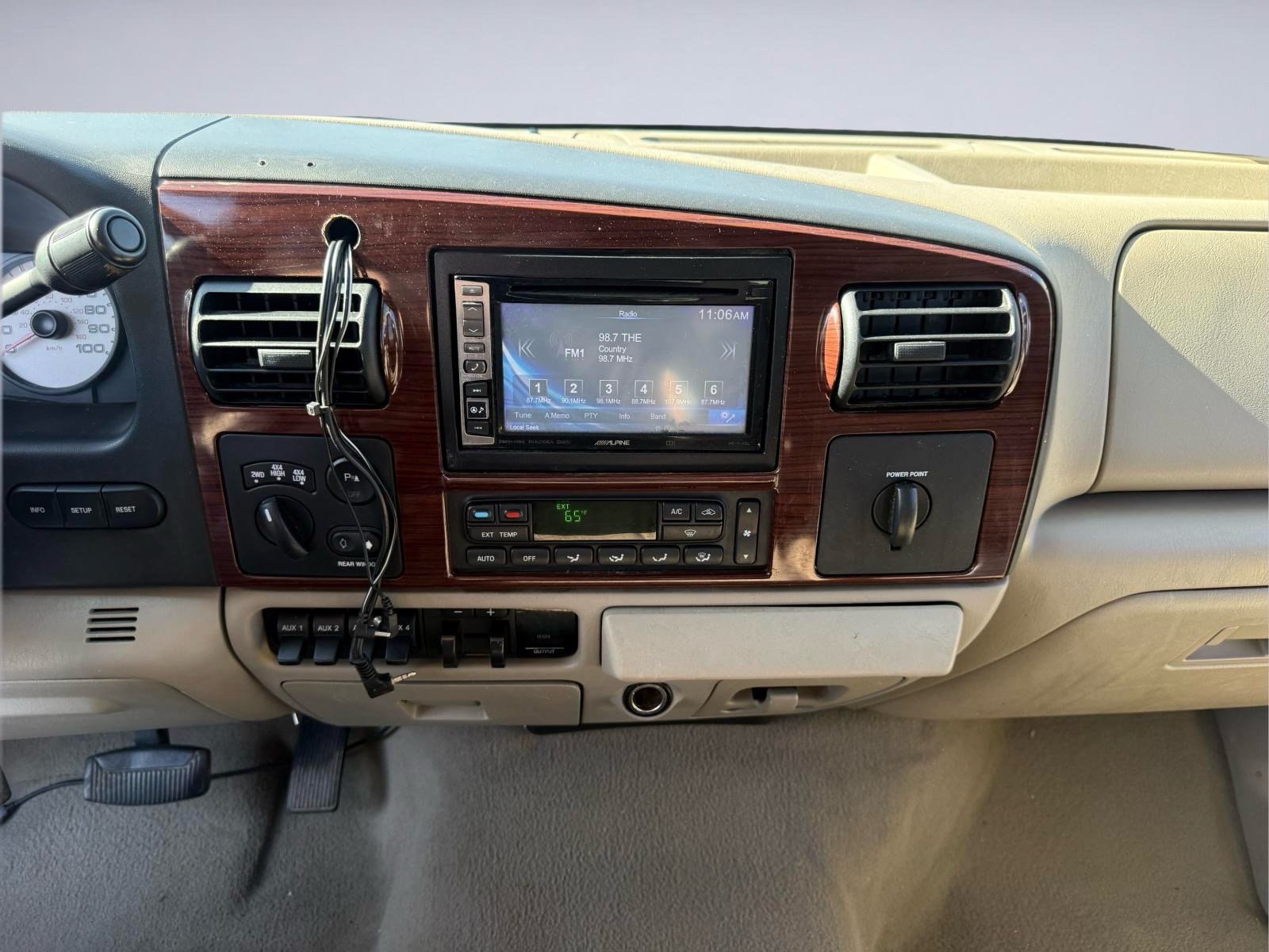 Used 2006 Ford F250 Lariat AWD/4WD image 19