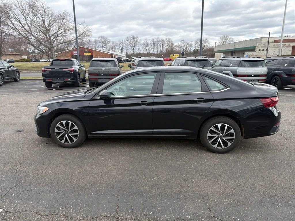 Used 2024 Volkswagen Jetta S image 6