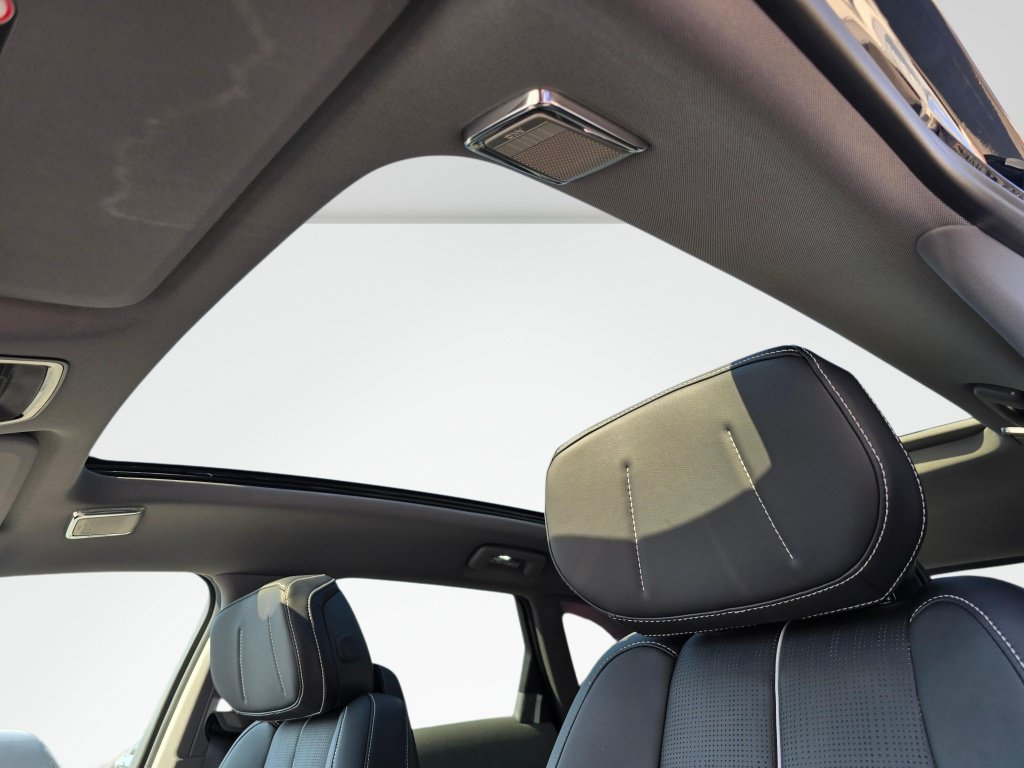 New 2026 Cadillac Optiq Luxury 2 AWD/4WD image 36