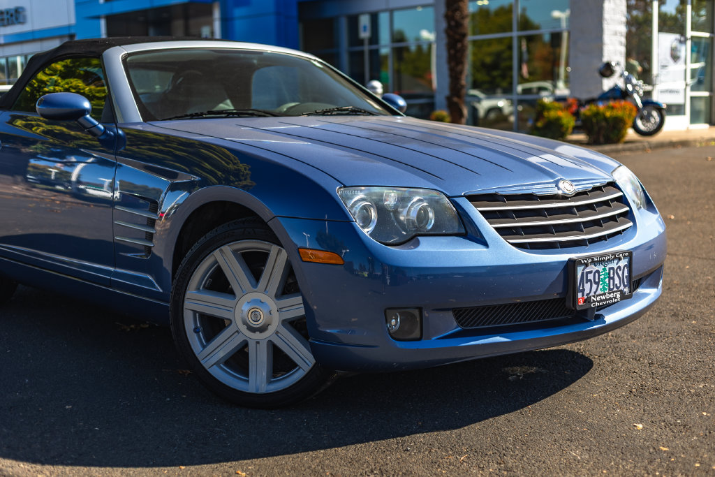 Used 2005 Chrysler Crossfire Limited RWD image 3