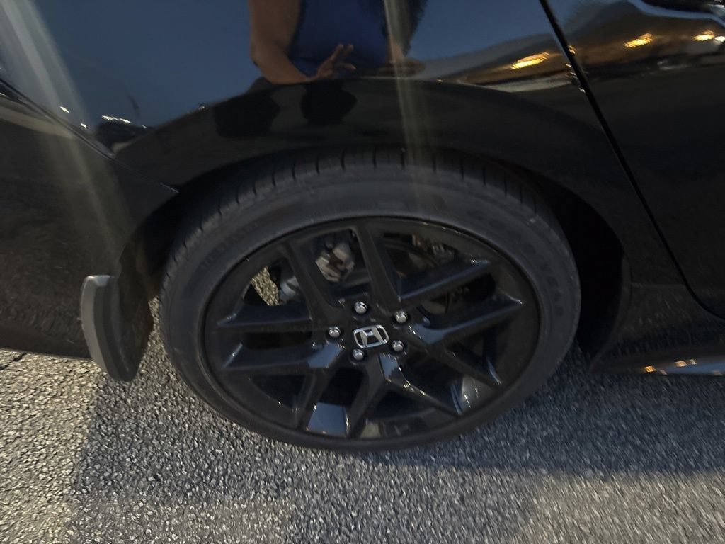 Used 2025 Honda Civic Sport image 9