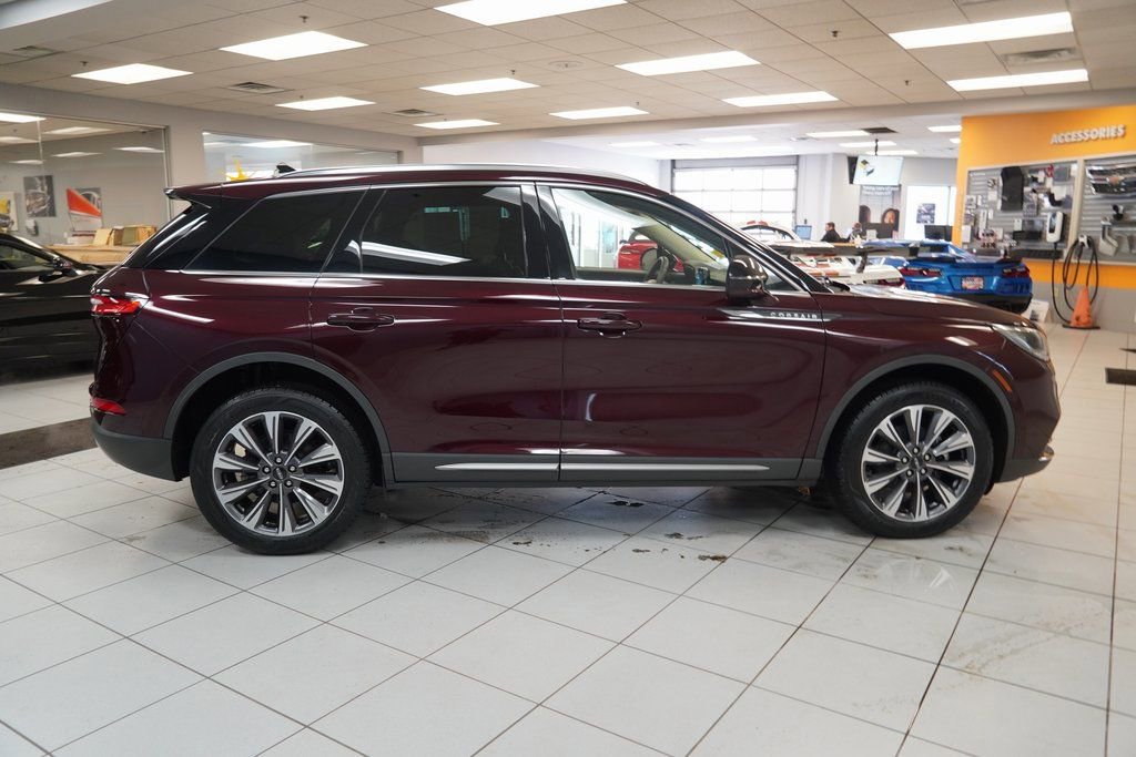 Used 2020 Lincoln Corsair Reserve w/ Elements Package image 15