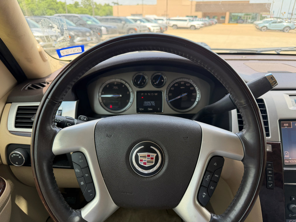Used 2013 Cadillac Escalade ESV Luxury RWD image 13