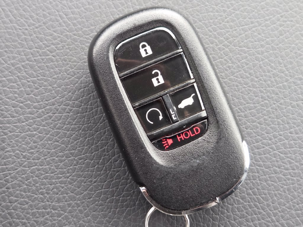 Certified 2025 Honda Pilot Elite image 43
