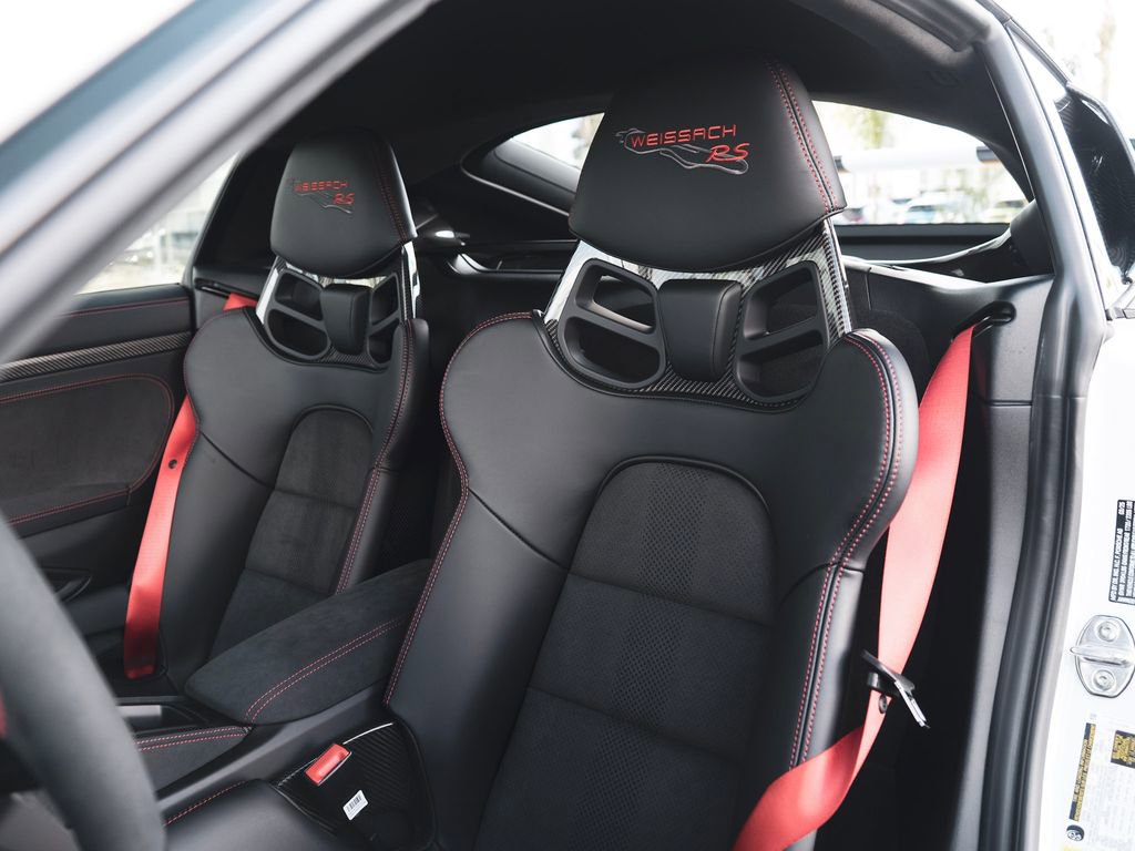 Used 2025 Porsche 718 Cayman GT4 RS image 4