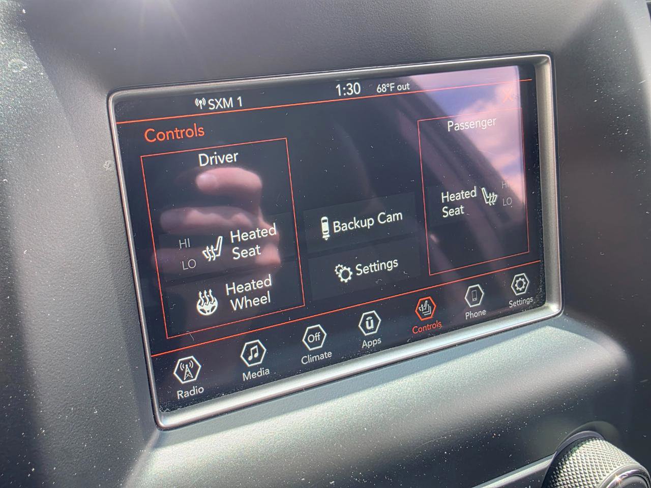 Used 2018 Jeep Grand Cherokee Limited AWD/4WD image 10