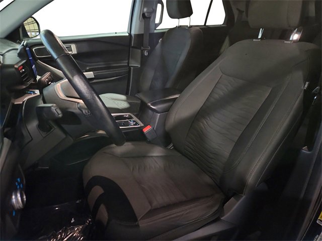 Used 2021 Ford Explorer XLT image 10