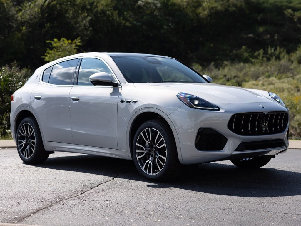 New 2025 Maserati Grecale GT image 11
